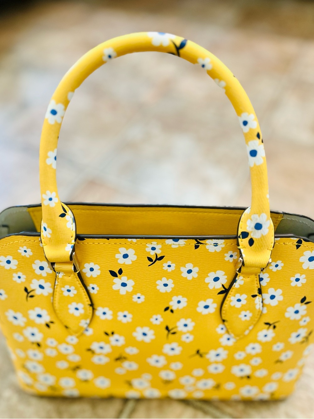 Kate Spade New York Darcy Small Fleurette Floral Satchel (Style WKRO0434 NWOT - Picture 15 of 16